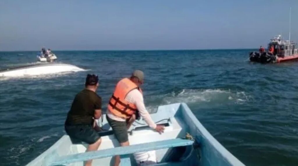Se hunde Yate en Veracruz con 10 personas a bordo en Veracruz
