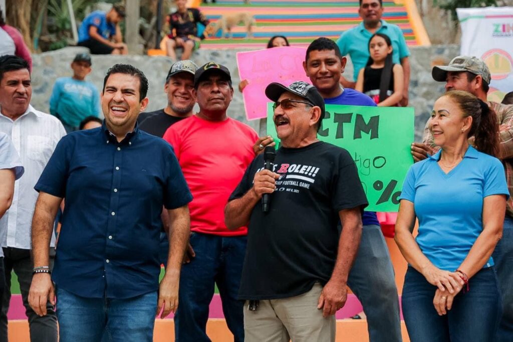 Alcalde Jorge Sánchez Allec regresa a la colonia CTM para entregar nueva calle pavimentada