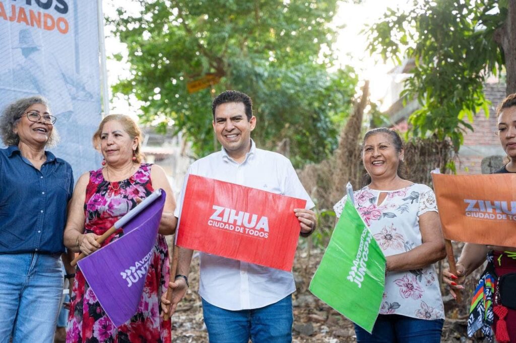 Colonia Primer Paso Cardenista tendrá nuevo andador iniciado este martes por el alcalde Jorge Sánchez