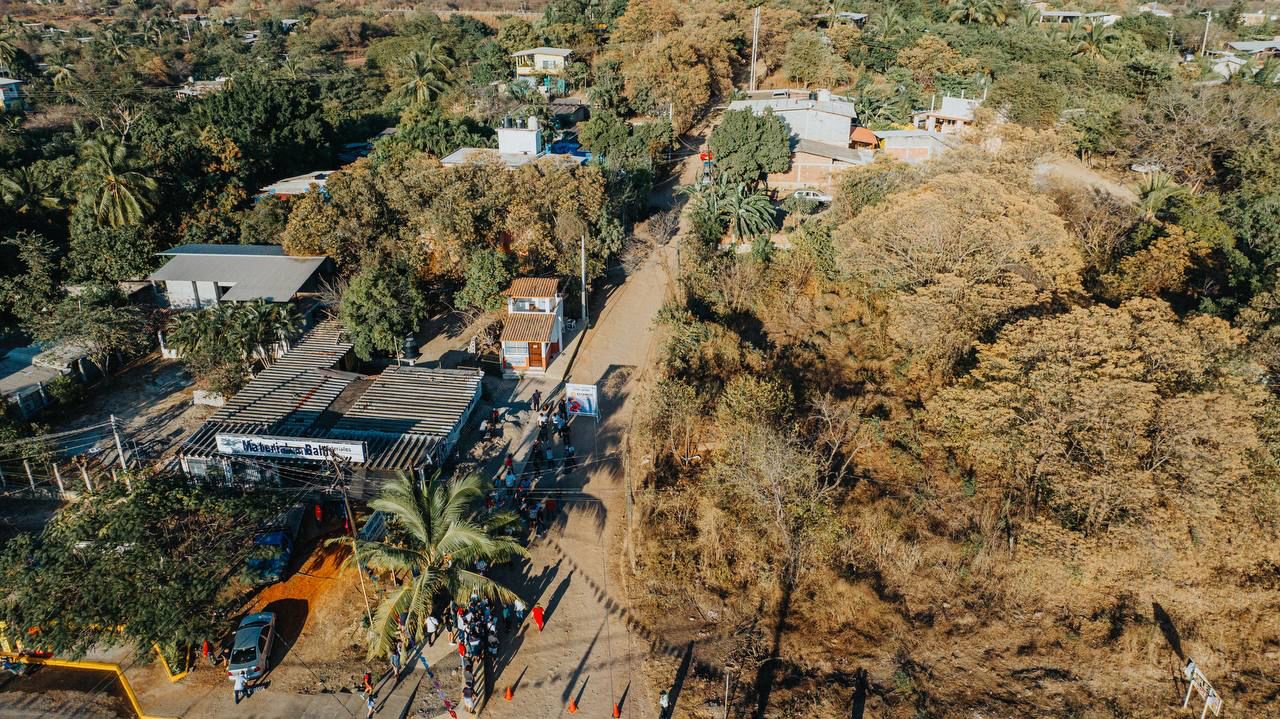 Presidente Jorge Sánchez Allec arranca una electrificación y dos pavimentaciones en Pantla