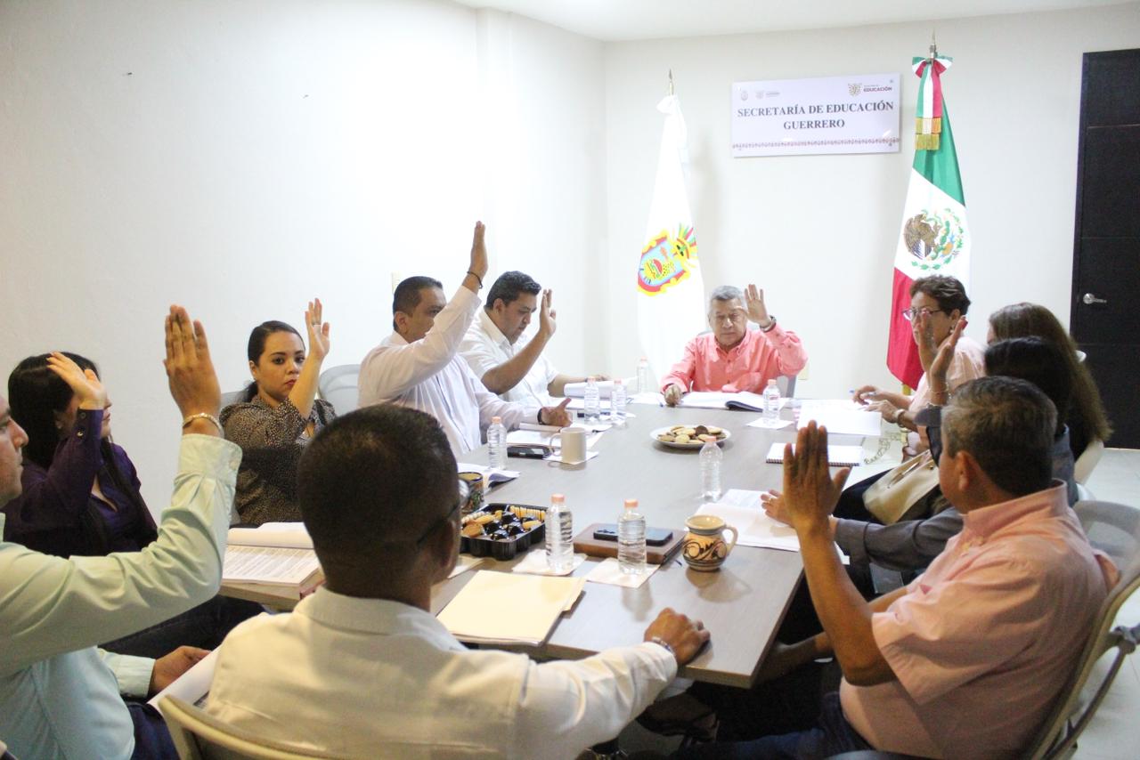 Instala titular de la SEG el consejo directivo de la Universidad Tecnológica y Politécnica de la Sierra de Guerrero