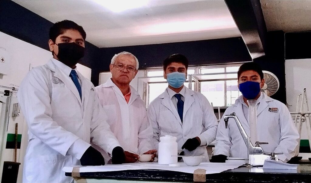 Tres jóvenes guerrerenses obtienen el tercer lugar en la feria mexicana de ciencias e ingenierías 2024