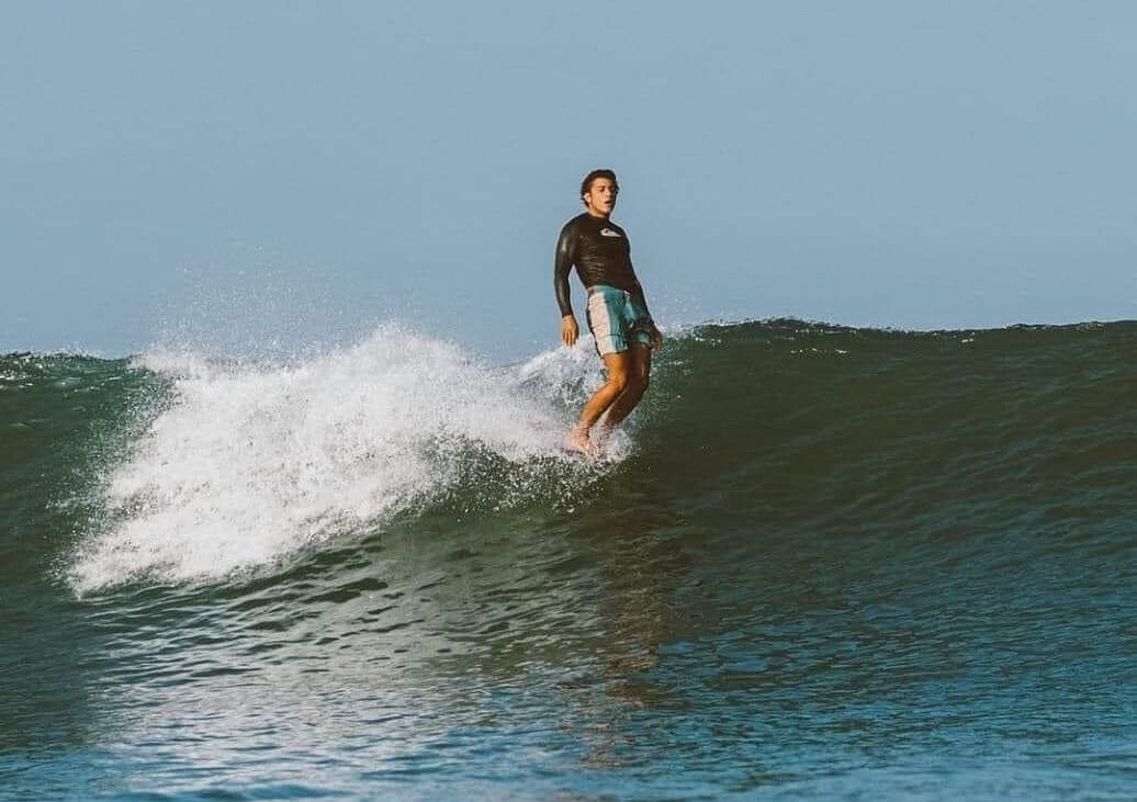 Mauricio Núñez de Playa Saladita representará a México en el mundial de Surf en El Salvador el próximo mes de Abril