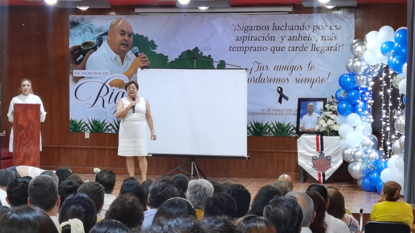 Homenaje póstumo a Rigoberto Acosta González en la FACOM, en Chilpancingo