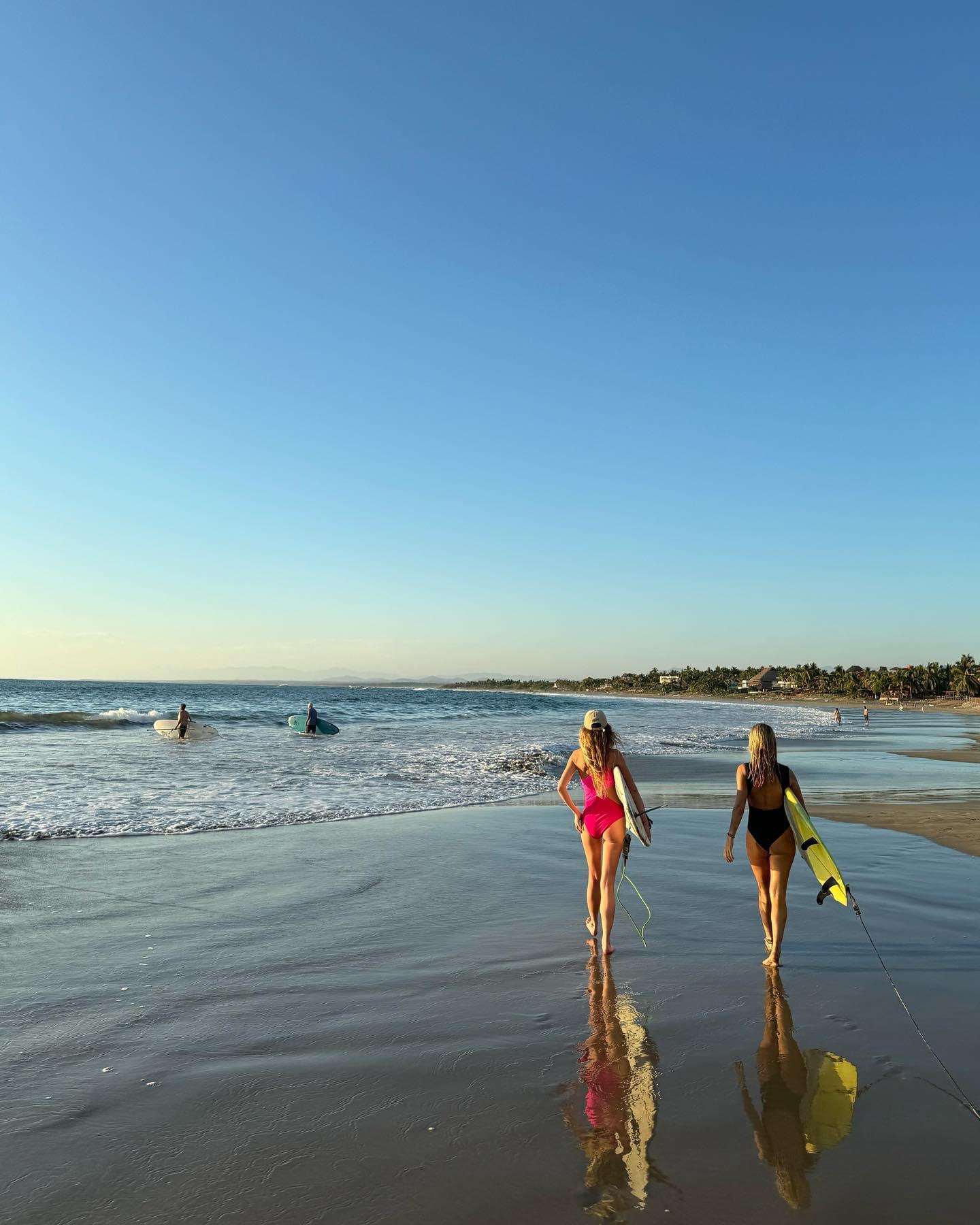 Destinos de la Costa Grande de Guerrero se posicionan como favoritos para la practica del surf a nivel internacional