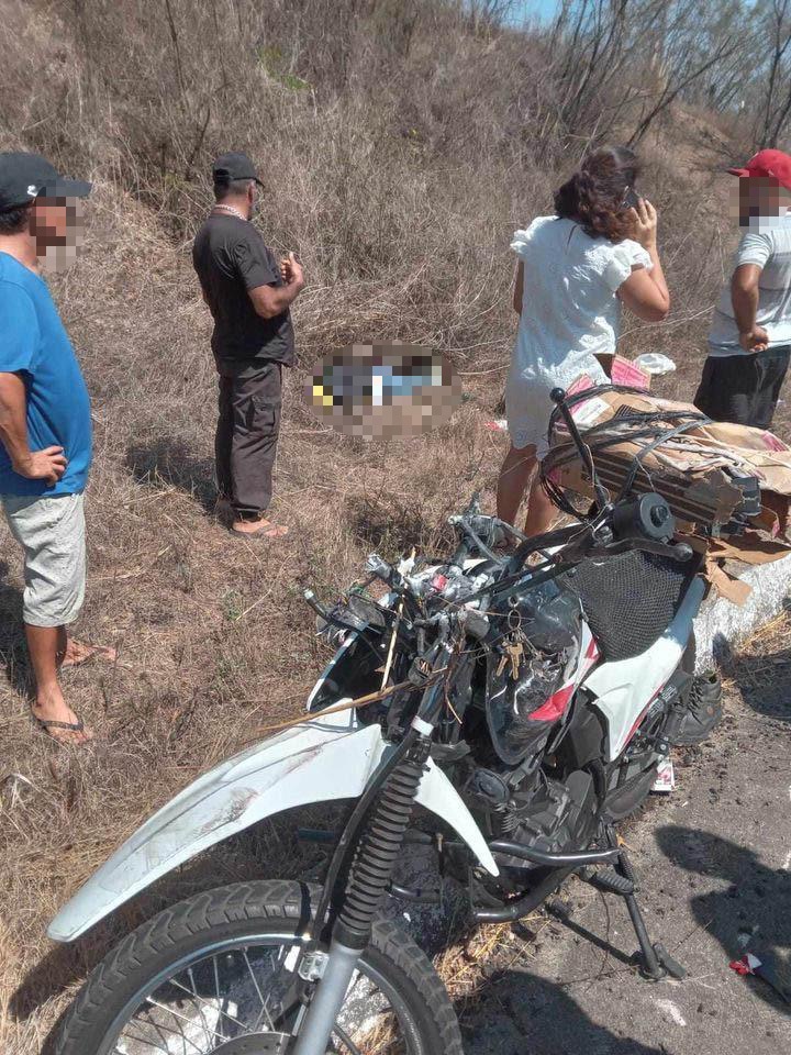 Muere conocido motociclista al sufrir accidente en Troncones