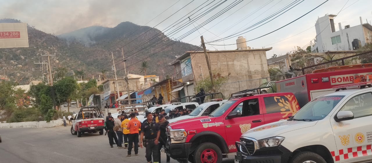 Incendio forestal de Acapulco con 70 por ciento de control