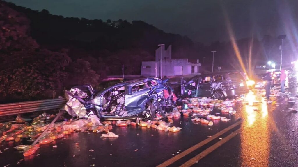 Accidente en la carretera México-Tuxpan deja 4 muertos