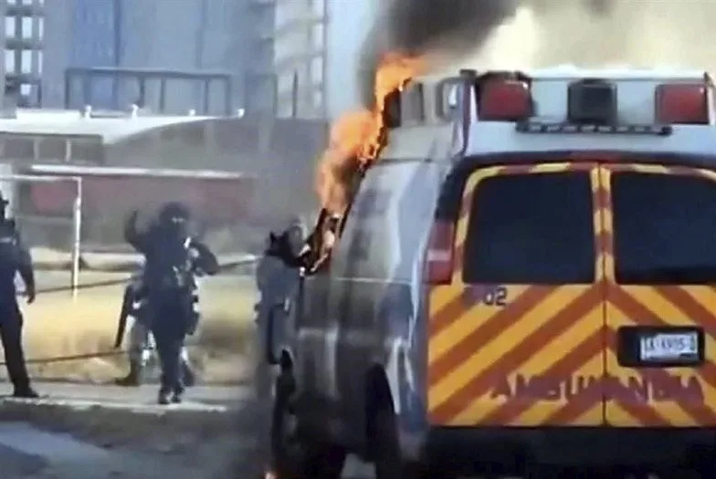 Asesinan a paramédicos e incendian ambulancias en Guanajuato