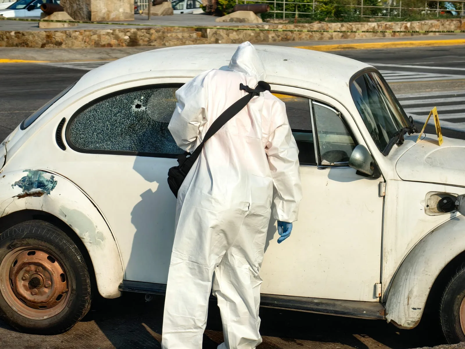 Lo balean en la avenida Costera y muere en un hospital, en Acapulco