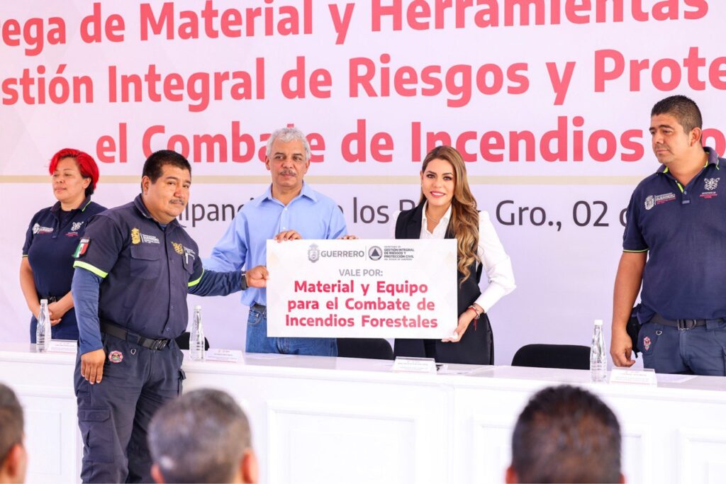 Entrega el gobierno de Guerrero material de apoyo para el combate de incendios forestales