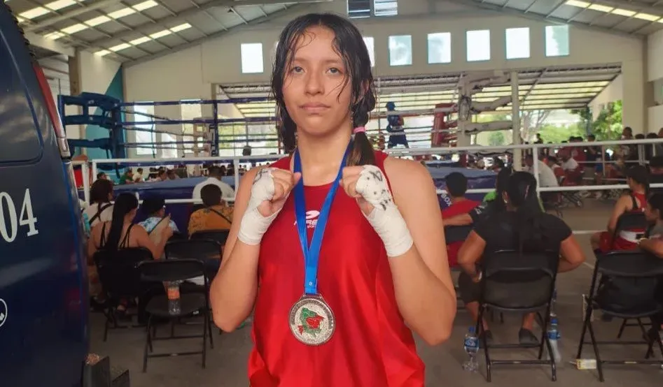 Obtiene la boxeadora Amaranta Leyva medalla de plata para Guerrero en boxeo