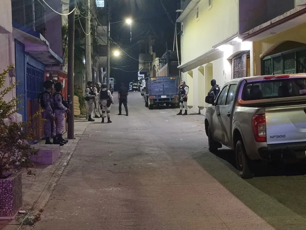 En Acapulco… Asesinan a balazos a una mujer adulta y resulta herido su esposo