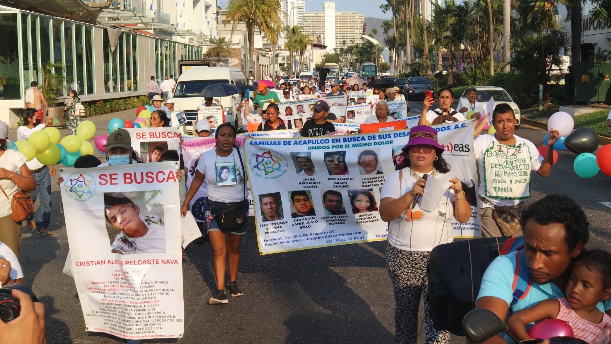 En Acapulco… Marchan decenas de madres, no por el Día de las Madres, sino por sus desaparecidos