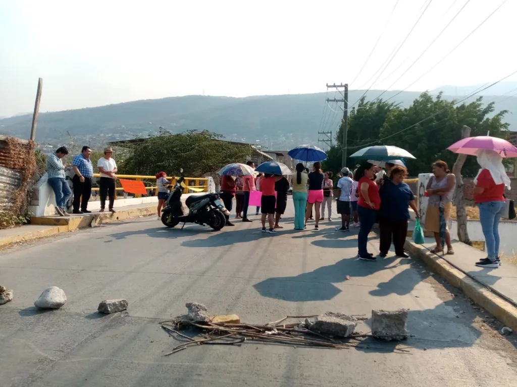 Chilpancingo… Colonos acusan que la CAPACH los engañó; no les llevó agua en pipas