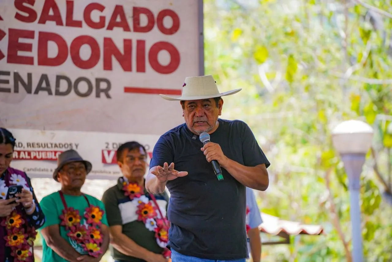 En campaña por una Senaduría… Afirma Félix Salgado que la oposición reparte “dádivas”