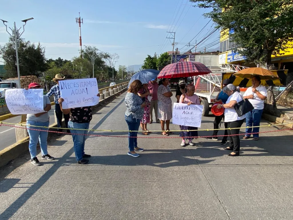 En Chilpancingo… El bulevar Vicente Guerrero fue bloqueado otra vez; exigen agua
