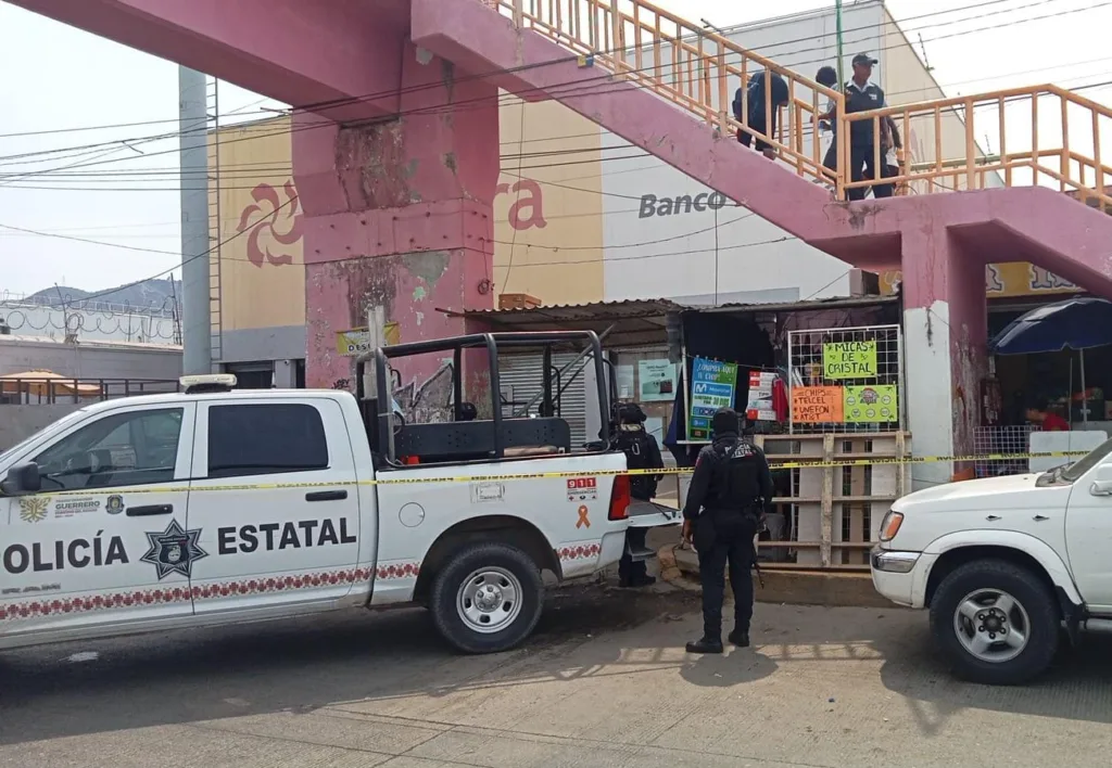 En Acapulco… Atacan a balazos a comerciantes; muere un hombre y queda herida una mujer