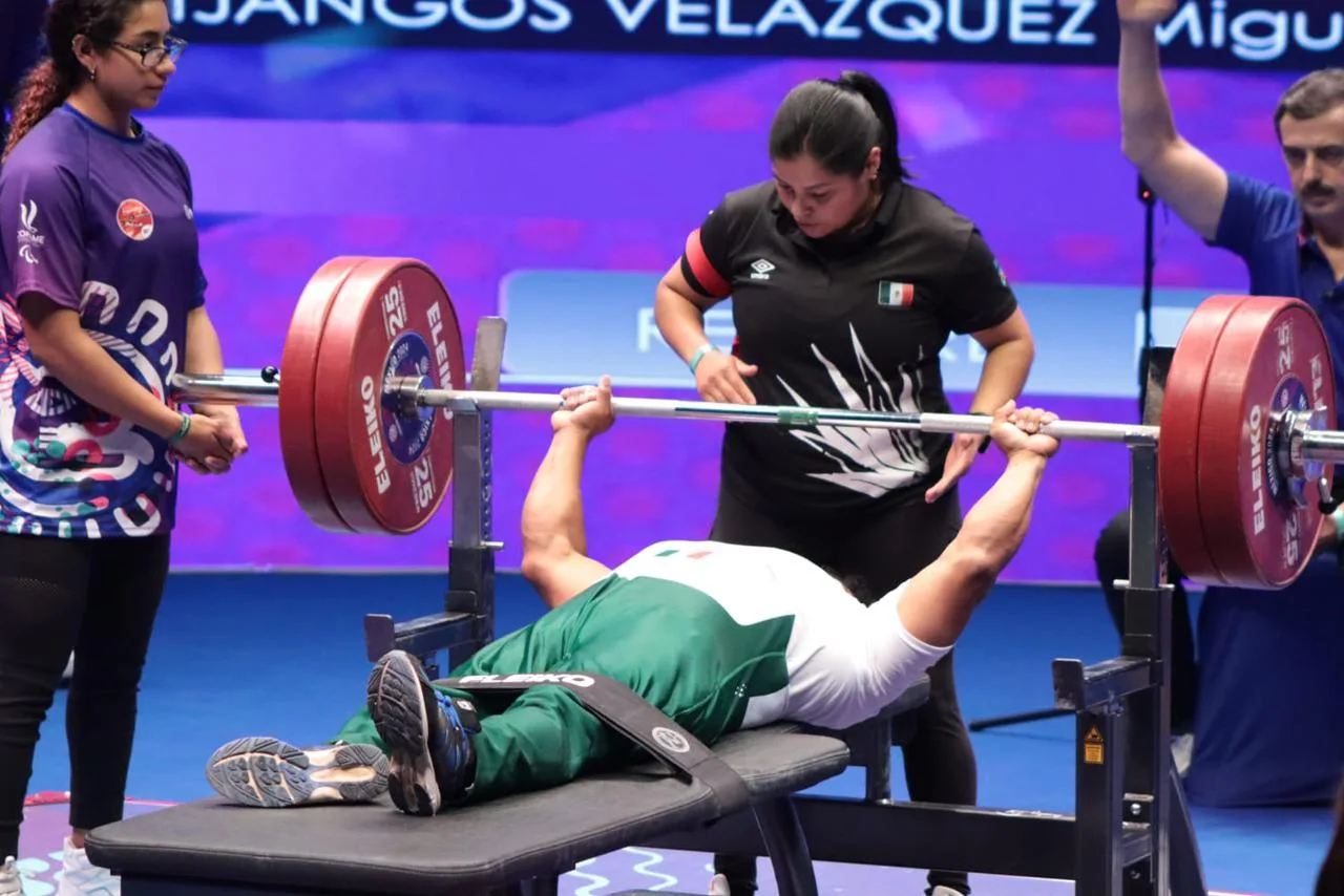 Dos medallas de oro y una de plata para Guerrero en la Copa Mundial de Para Powerlifting México 2024