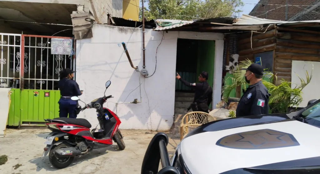 En Acapulco… Ejecutan a balazos a un hombre, en su casa