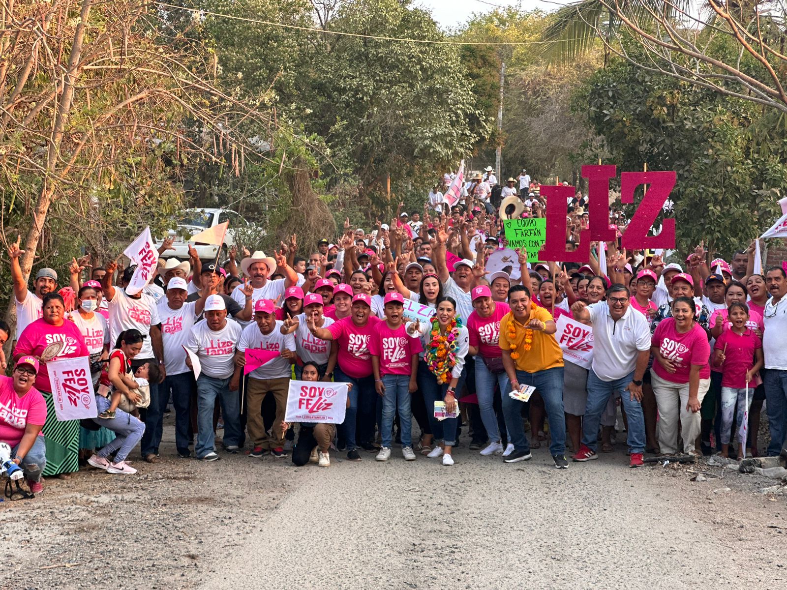 Liz Tapia presenta propuestas en El Coacoyul, La Puerta, San Miguelito y El Zarco