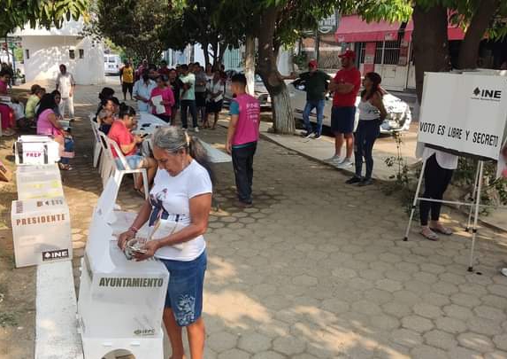 Elecciones transcurren con calma en la Costa Grande