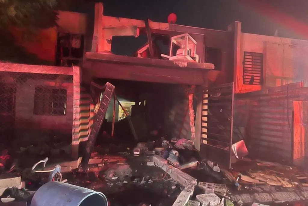 Explosión de vivienda en Nuevo León deja 10 lesionados