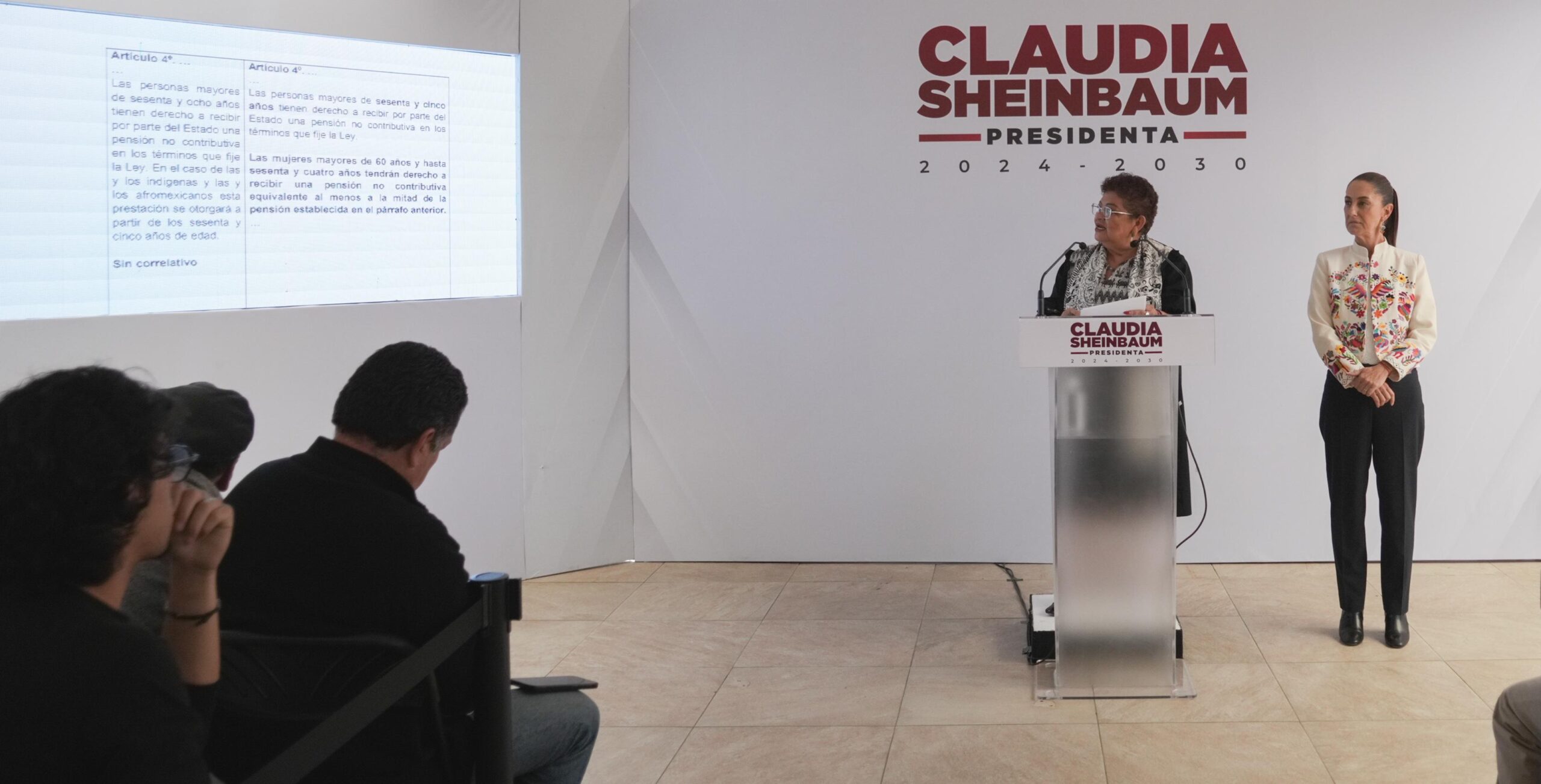 Claudia Sheinbaum presenta redacción oficial de reformas constitucionales para la no reelección, becas a estudiantes y apoyo a mujeres de 60 a 64 años