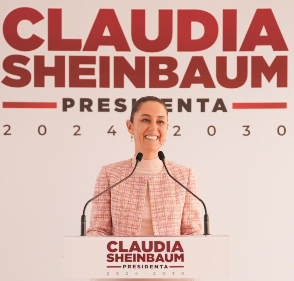 En 2025 todas las mujeres adultas mayores indígenas y afromexicanas de 60 a 64 años recibirán un apoyo universal de más de 3 mil pesos: Claudia Sheinbaum