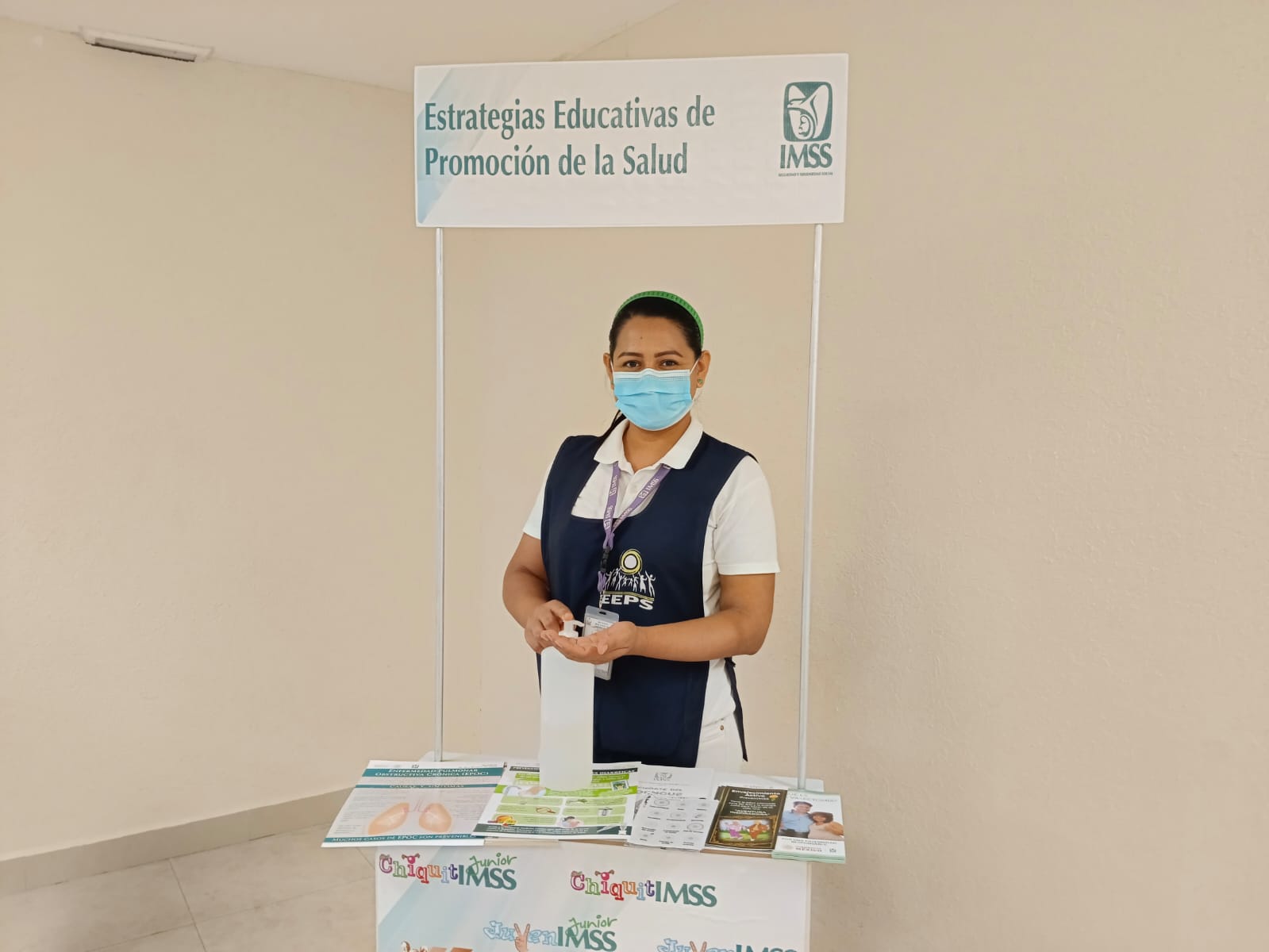 Muestra IMSS Guerrero técnica correcta para unas manos limpias, en unidades médicas