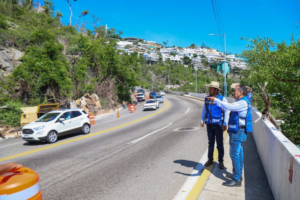 Atiende el gobierno de Evelyn Salgado la rehabilitación y mantenimiento de la Avenida Escénica de Acapulco