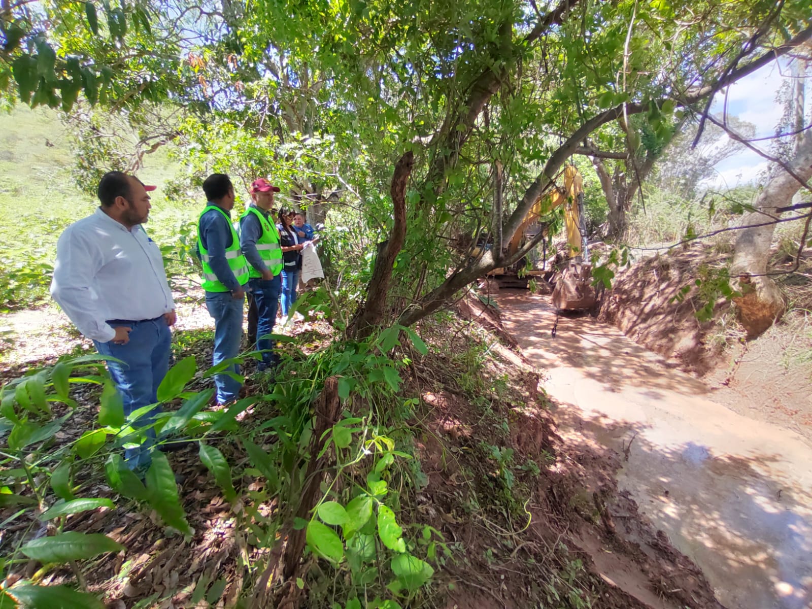 Inicia Gobierno del Estado desazolve preventivo de barrancas y canales en Tixtla