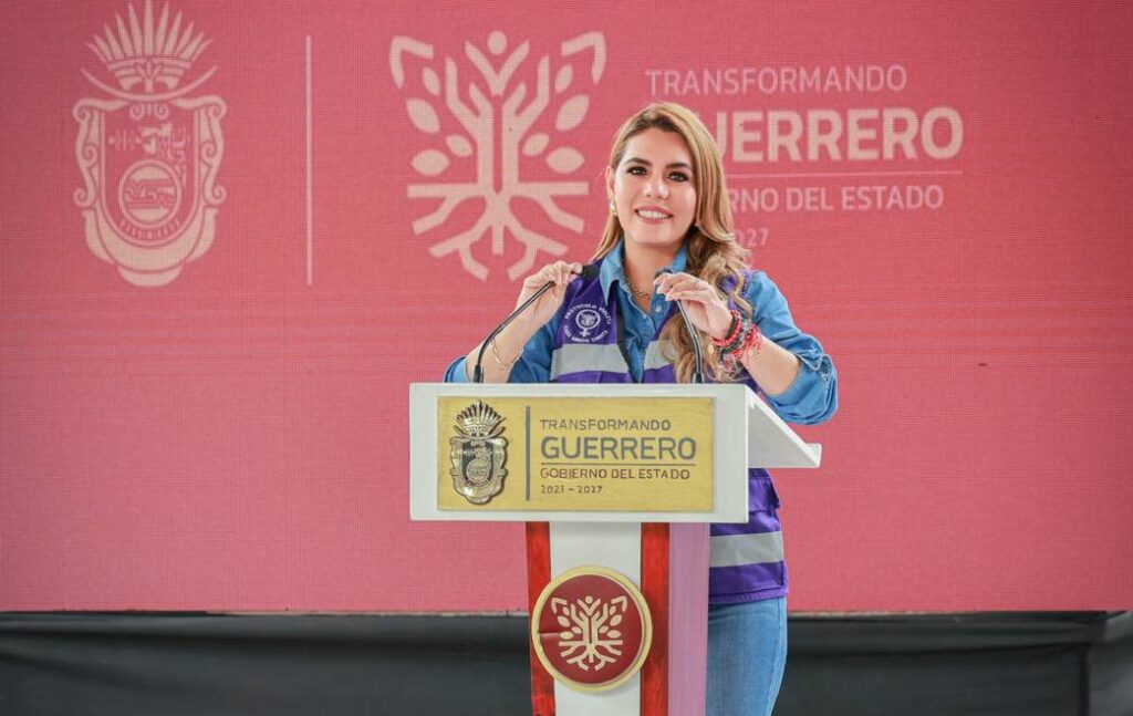 “La mejor inversión es apostar por el desarrollo y bienestar de las mujeres y de sus hijos”: Evelyn Salgado