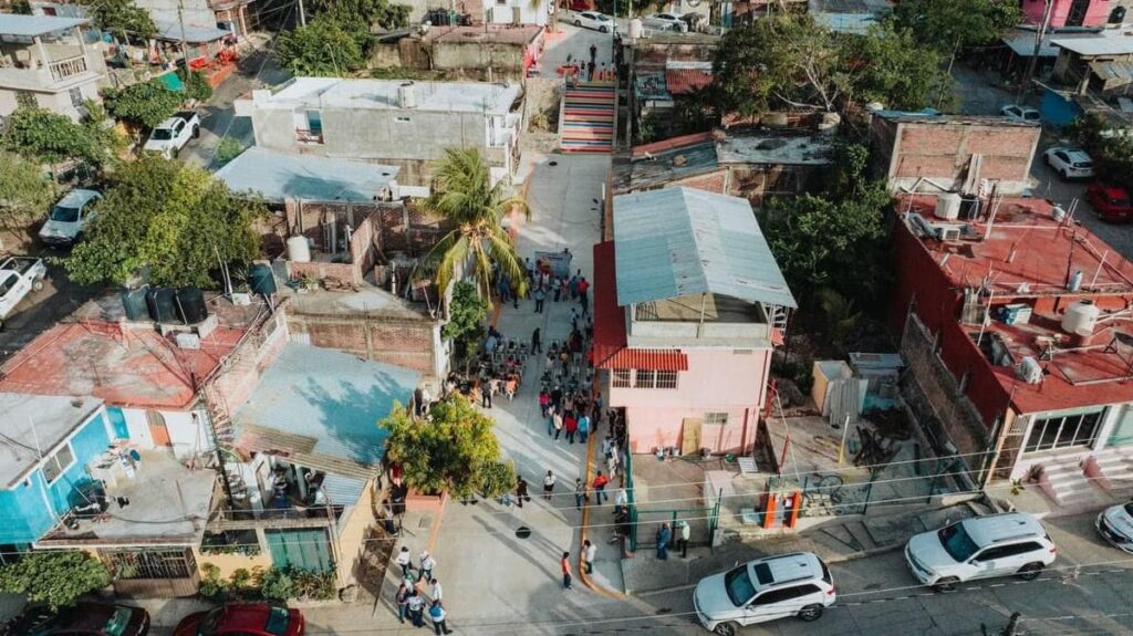 Presidente Jorge Sánchez cumple con la colonia Morelos y entrega calle pavimentada