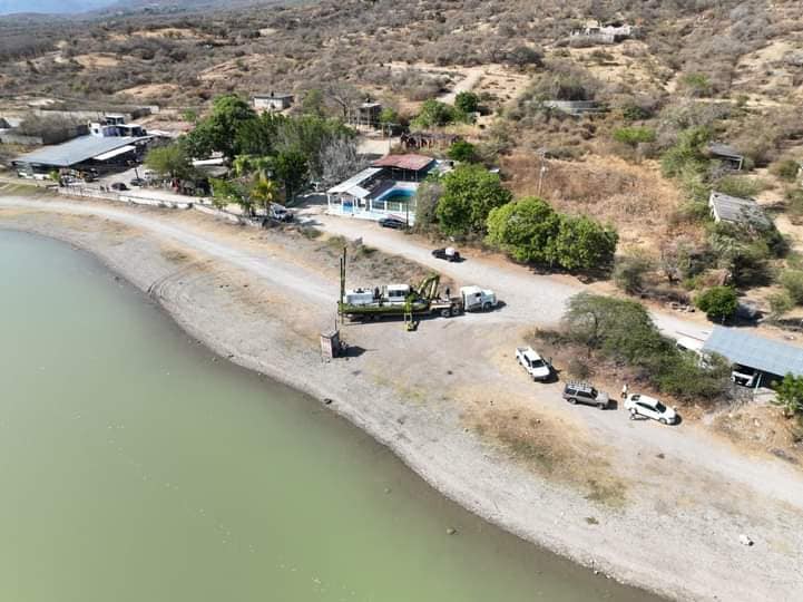 La Secretaría de Marina terminó la extracción de basura en la laguna de Tuxpan, en Iguala