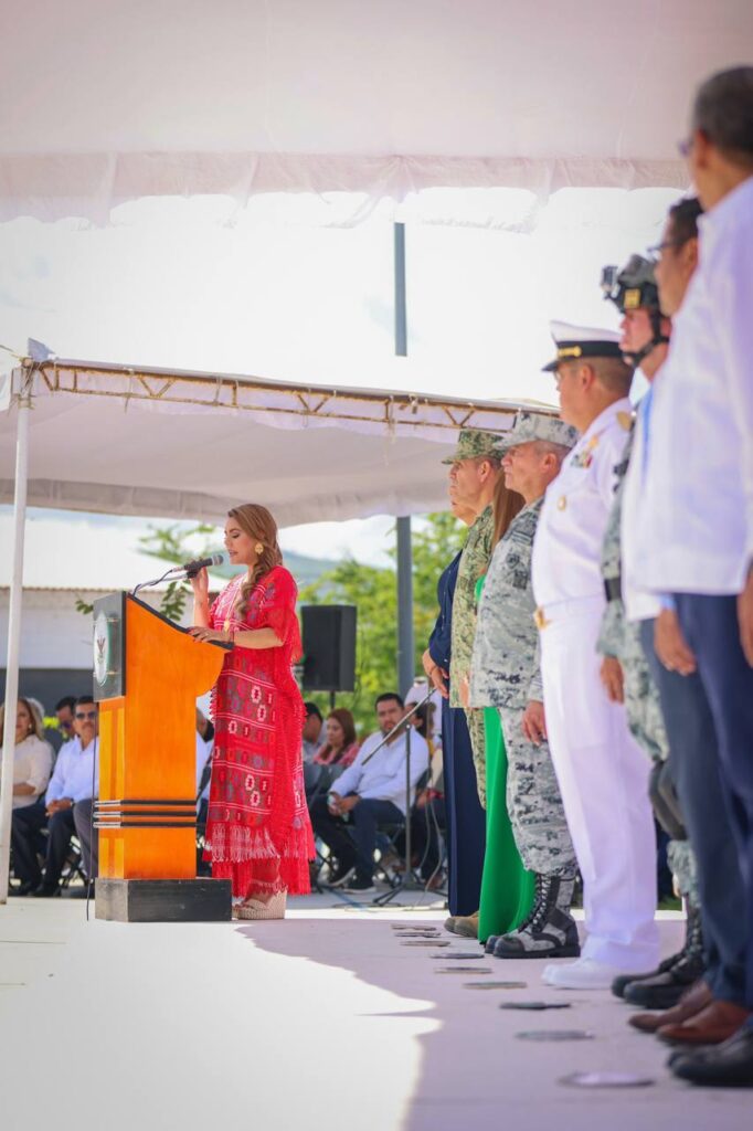 Asiste la gobernadora Evelyn Salgado a toma de posesión de nuevo mando de la Guardia Nacional en Guerrero