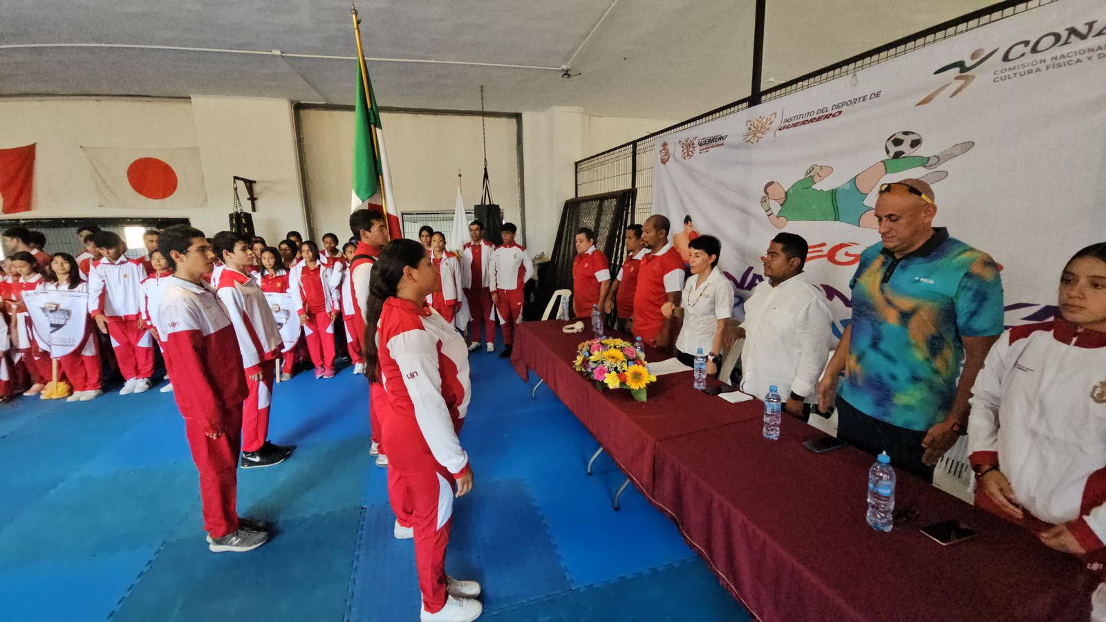 Continúa Evelyn Salgado apoyando a deportistas que representan a Guerrero en competencias nacionales