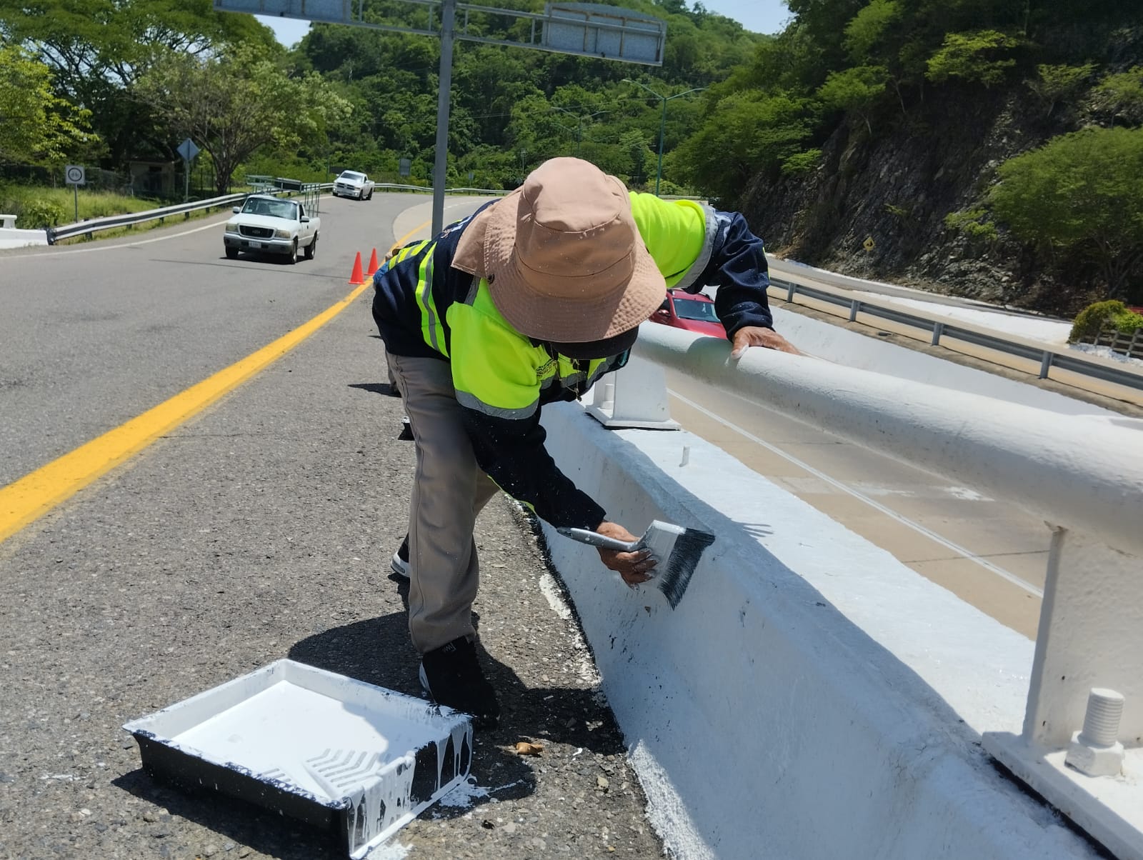 Entregan equipamiento al CEASII para fortalecer los trabajos de mejoramiento e imagen Urbana de Ixtapa Zihuatanejo