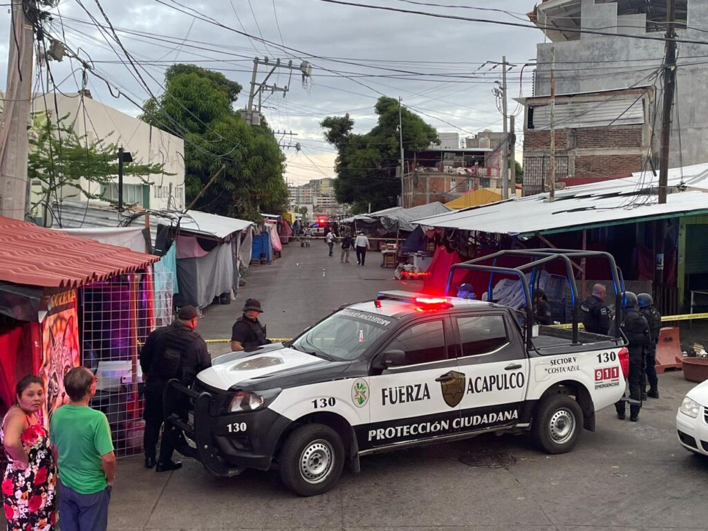 Persiguen y ejecutan a balazos a dos jóvenes, en Acapulco