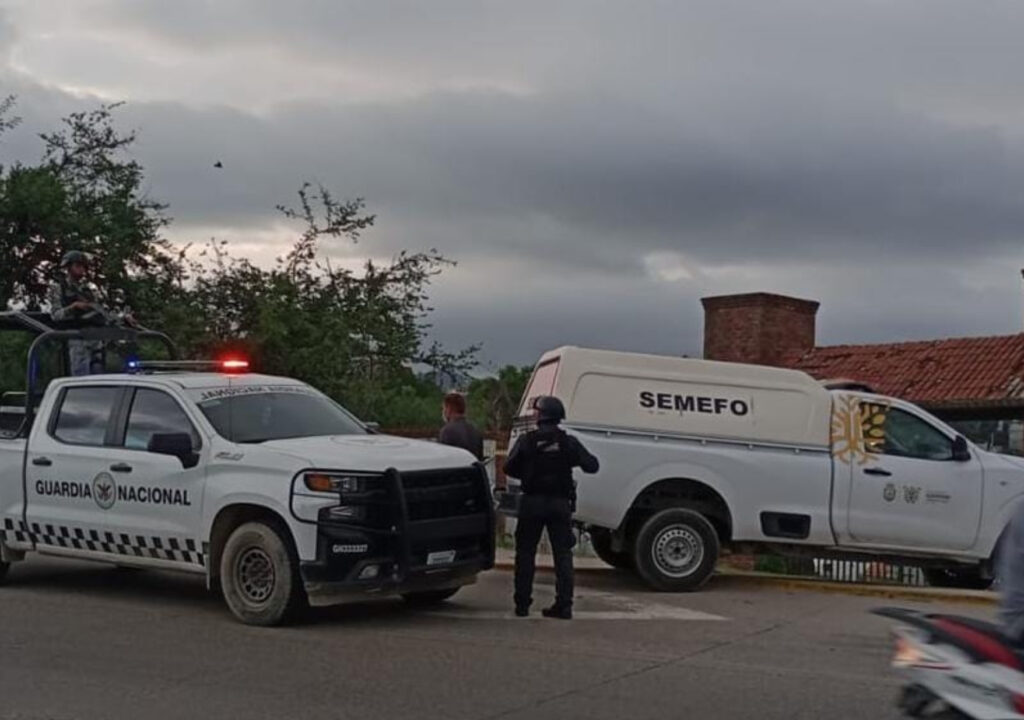 En Acapulco… Dejan restos de un hombre descuartizado en bolsas de plástico dentro de una camioneta