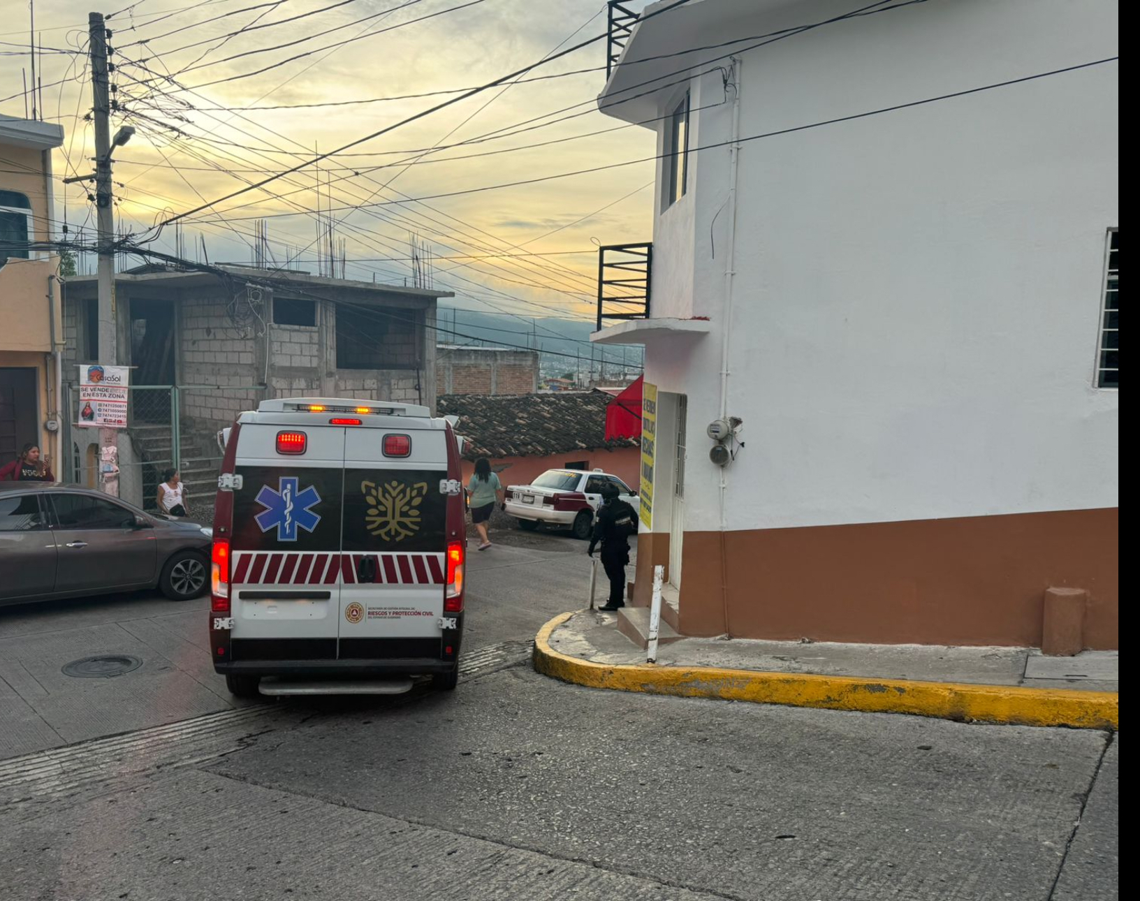 En el barrio de San Antonio de Chilpancingo… Sujeto con un machete asalta a una mujer que vende tortillas