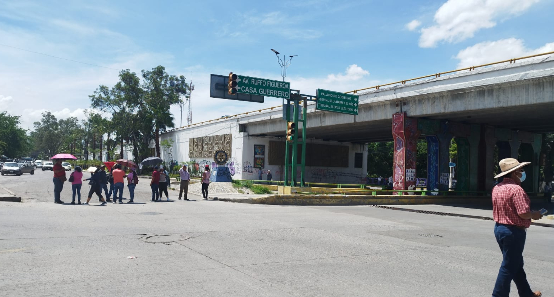 En Chilpancingo… Segundo día de bloqueos porque la SEG no resuelve sus demandas