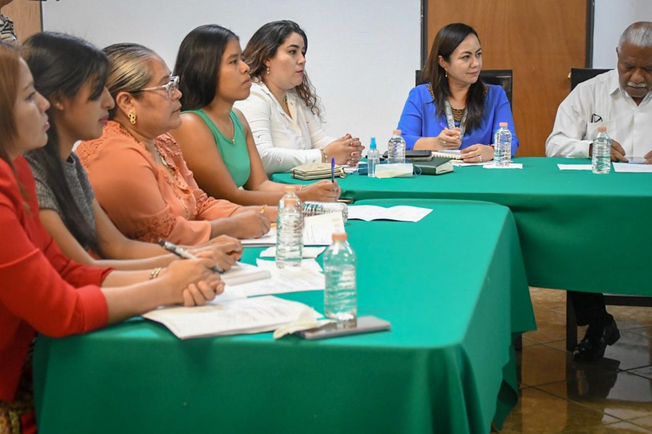 Reafirma Evelyn Salgado su compromiso con la salud reproductiva y bienestar de las mujeres indígenas y afromexicanas