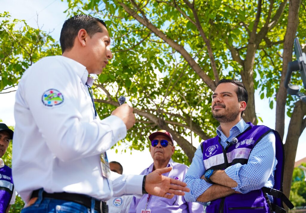 Supervisa el titular de Bienestar, Pablo Gordillo las unidades de Transporte Violeta