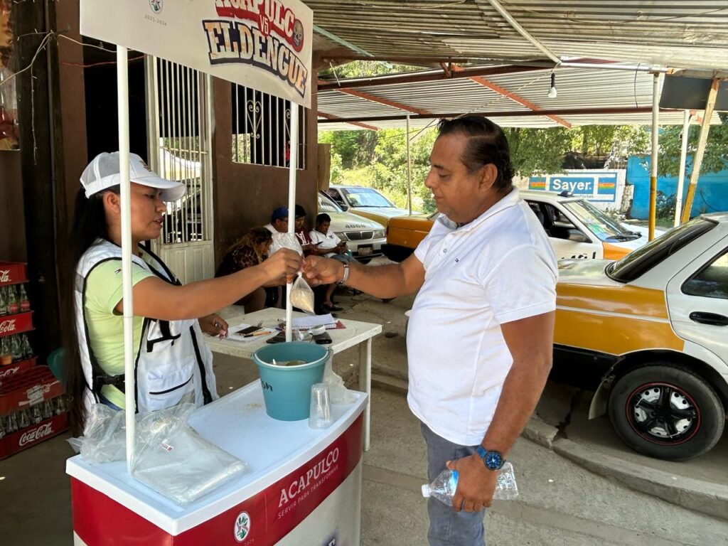 Lleva Gobierno de Abelina brigadas contra el dengue en zona rural