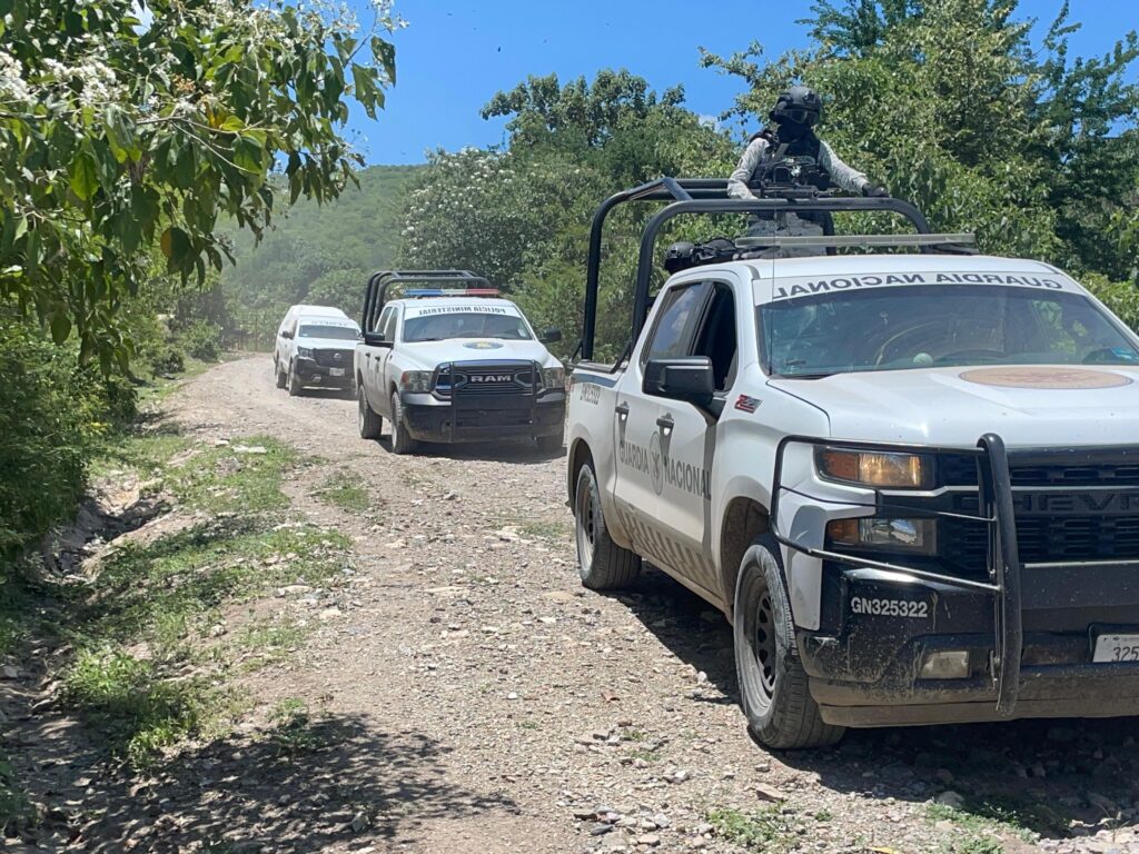 En Leonardo Bravo… Se enfrentan a balazos militares y GN contra civiles armados; 2 heridos