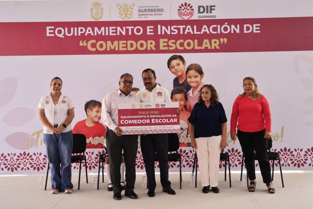 Equipa la gobernadora Evelyn Salgado Pineda a 43 comedores escolares de centros educativos de la zona Centro