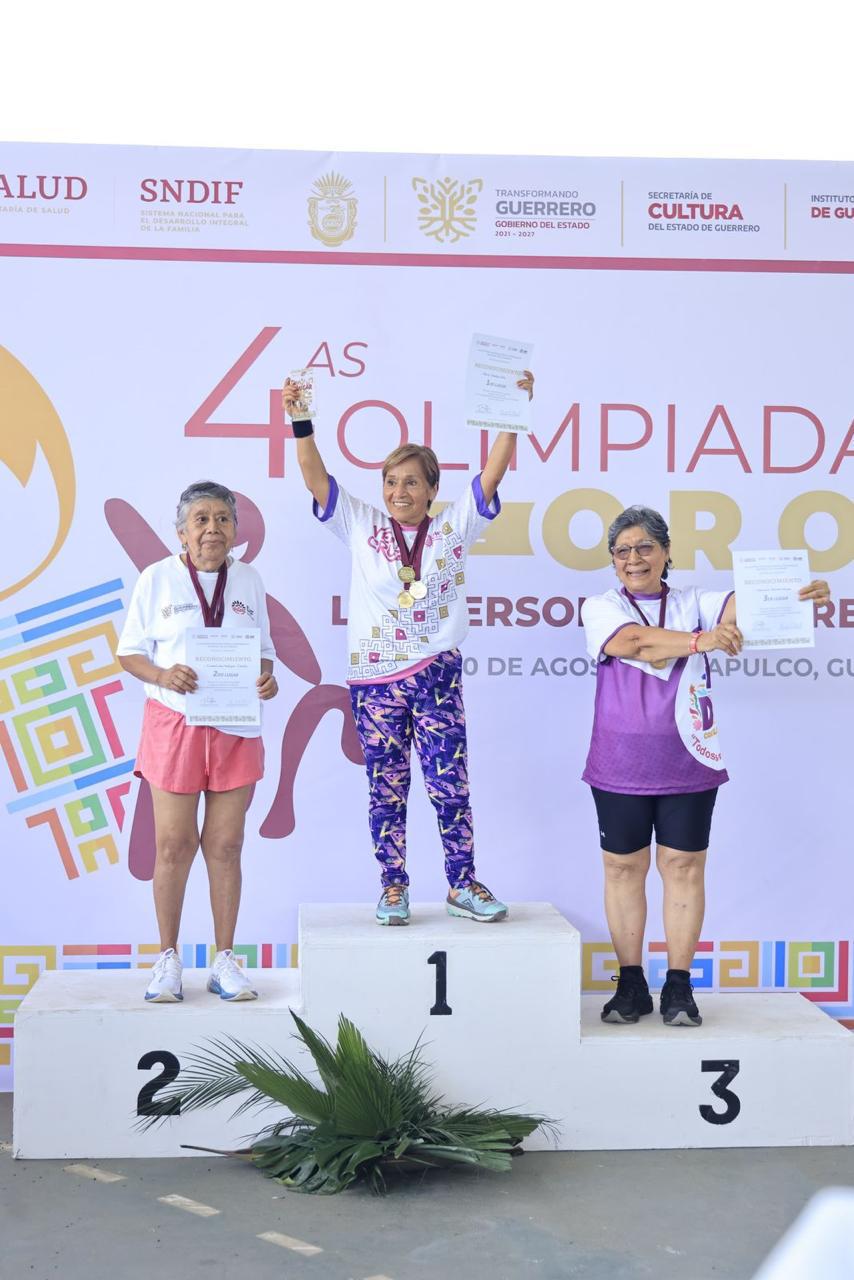 Reconoce Evelyn Salgado la pasión y entrega de los adultos mayores que participaron en la Cuarta Olimpiada de Oro en Acapulco