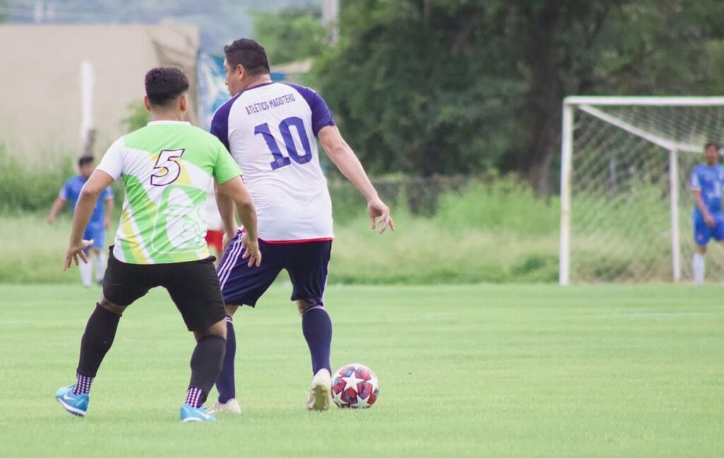 Gana Atlético Magisterio 2-1 a su rival IMSS en la Liga Empresarial