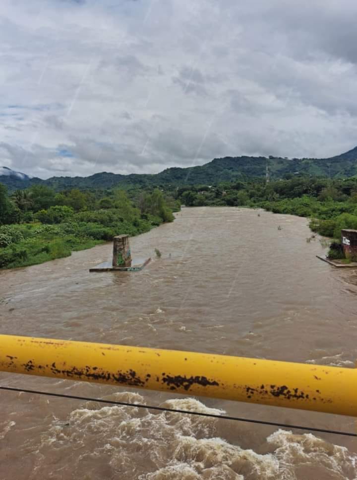 Autoridades de Protección Civil Municipal Monitorean los Niveles del Río Atoyac